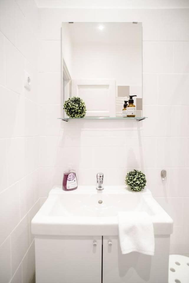 Cute, New And Modern Apartment In The Center Budapest Bagian luar foto